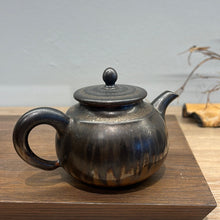 Ouyang You-Qi   Bone- China Tea Pot /165cc