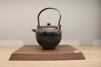 Limited Edition Ceramic Tea pot by Ouyang You-Chi(300cc)